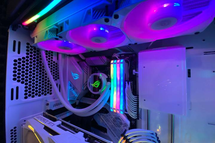 Image du produit ASUS ROG Strix LC 360 RGB White Edition Refroidissement complet par eau