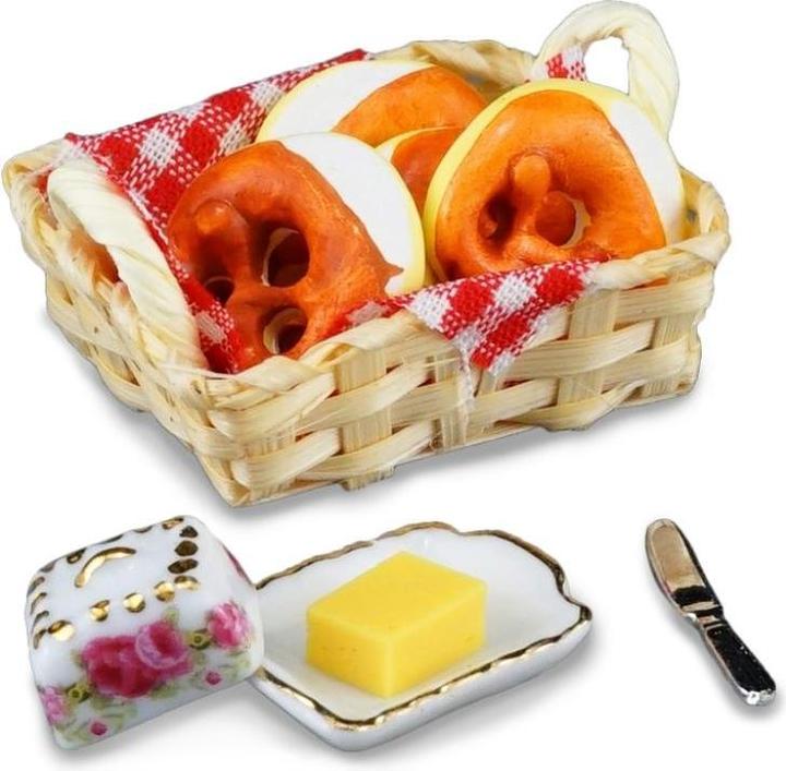 Actual product image Reutter 001.356/5 - Pretzel snack, miniature