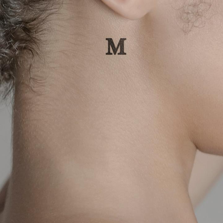 Image du produit minink Tatouage temporaire - Lettre majuscule : M