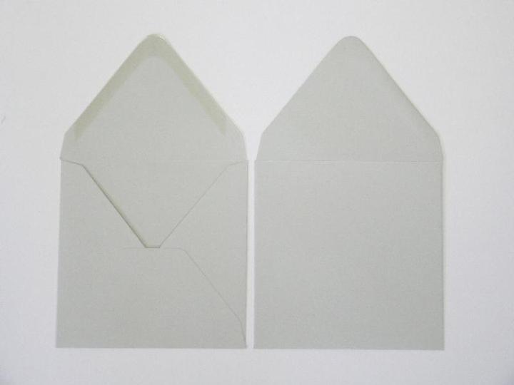 Produktbild Blanke Briefumschläge 120x120mm 120g/qm gummiert VE=100 Stück delfingrau (100 x)