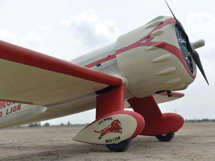 Actual product image Black Horse Gilmore Red Lion ARF / 2350mm ARF (Scale Helicopter)