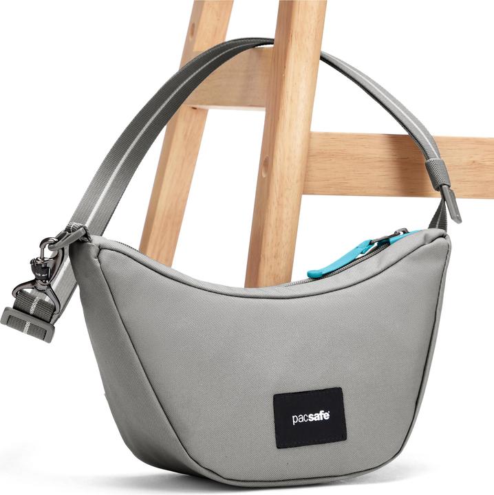 Actual product image Pacsafe Go anti-theft Umhängetasche RFID 28 cm