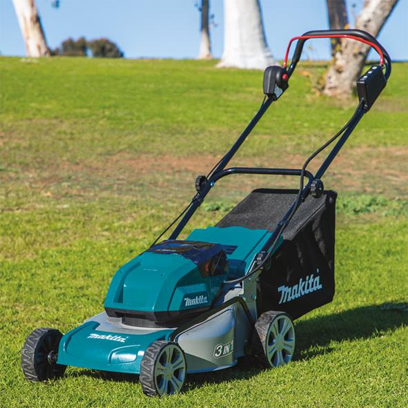 Produktbild Makita DLM460PT2 (Akkubetrieb)