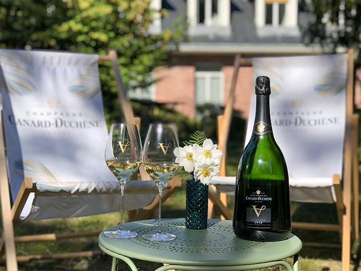Produktbild Smartbox Einführung in die Sabrage-Technik und Champagnerverkostung in der Nähe von Reims für 2 (2 Pers.)