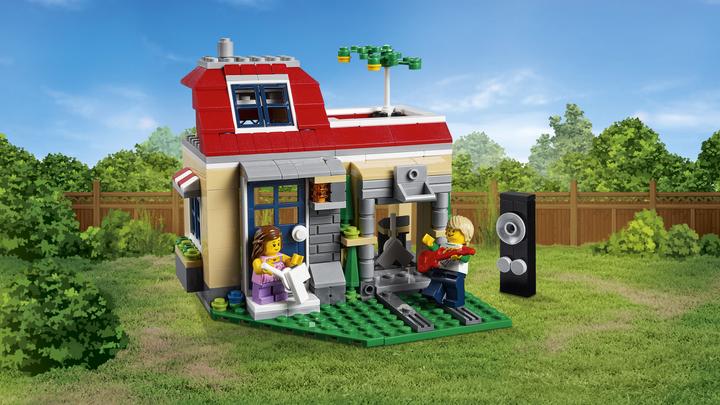 Produktbild LEGO Ferien am Pool (31067, LEGO Creator Expert)