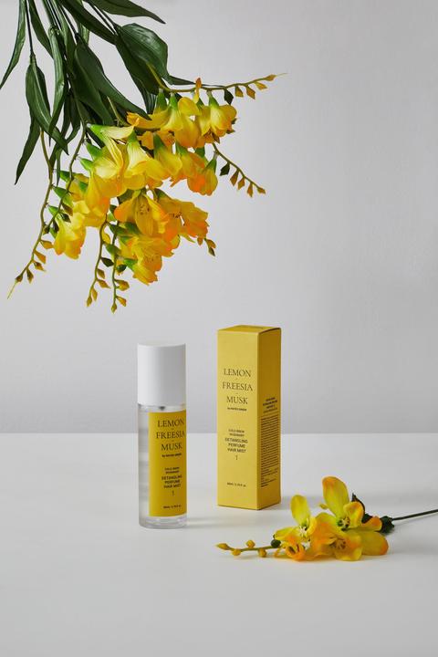 Immagine prodotto Rated Green Nebbia profumata districante per capelli 01 (limone-freesia-muschio)