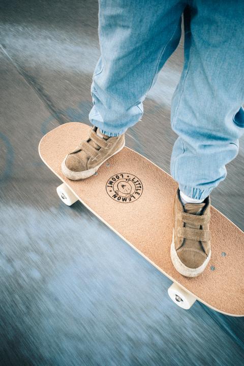 Produktbild Little Lemon Loomi Loomi Boards Corkgrip, Shark (24.75")