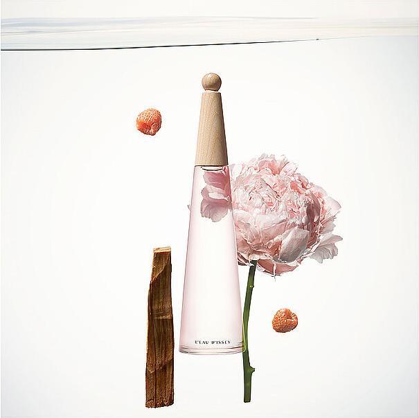 Immagine prodotto Issey Miyake L'Eau d'Issey Pivoine Eau de Toilette Intense 100ml (Eau de toilette, 100 ml)