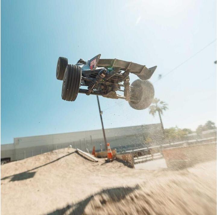 Produktbild Arrma Typhon Grom 223S BLX (RTR Ready-to-Run)