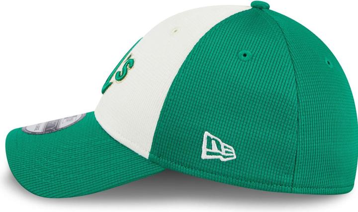 Actual product image New Era 39Thirty Cap - Saint Patrick's Day Oakland Athletics (M, L)
