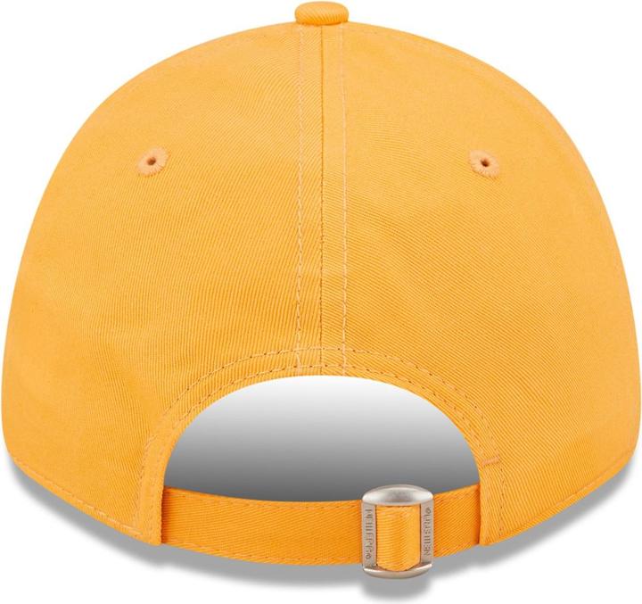 Actual product image New Era 9Forty Strapback Cap - New York Yankees Gold