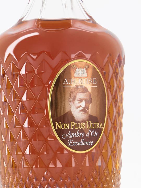 Image du produit A.H.Riise Non Plus Ultra Ambre d'Or Excellence (1 x 70 cl)