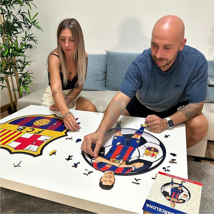 Produktbild Iconic FC Barcelona - Robert Lewandowski - Holz Puzzle Grösse M (270 Teile) (270 Teile)