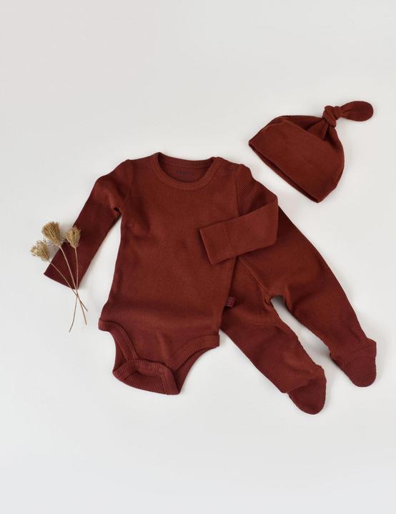 Produktbild BabyCosy Set. Strickhose mit Fuss. Body langarm. Mütze (68)