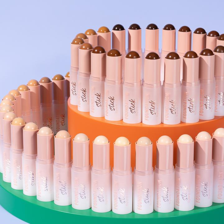 Immagine prodotto essence FONDOTINTA in stick (1)