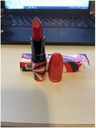 Produktbild MAC Cosmetics Lipstick Hypnotizing Holiday (Wild Card)