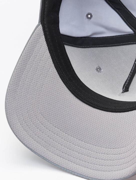 Image du produit FILA Bianco Reflective Linear Logo Snapback Cap (Taille unique)