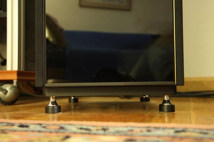 Actual product image Soundcare SuperSpikes M6 Silver - Set of 4 (Set)