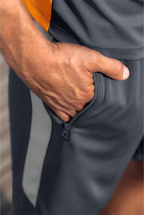 Actual product image Erima Squad Worker Shorts (128)