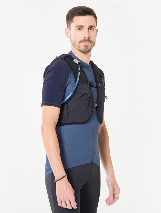 Actual product image Rockrider Fahrrad Trinkrucksack 3 L / 2 L schwarz (3 l)