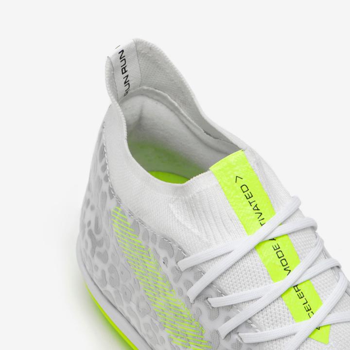 Image du produit Kipsta Femmes/Hommes Chaussures de Football Multinoques Turf - CLR TF Jaguar Boost (42)