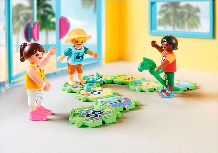 Actual product image Playmobil Kids Club (70440, Playmobil Family Fun)