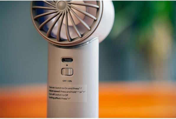 Image du produit Verbatim CoolnGo Handheld Fan White