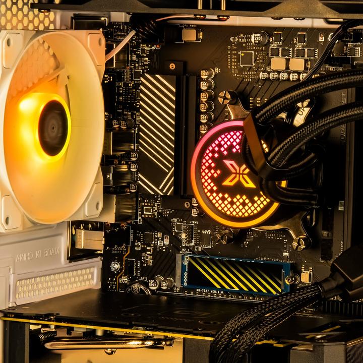 Immagine prodotto Captiva Advanced Gaming R88-535 Ryzen 7 RTX 4060 Ti (AMD Ryzen 7 7800X3D, 32 GB, 1000 GB, GeForce RTX 4060 Ti)