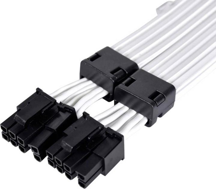 Immagine prodotto Lian-Li Cavo VGA RGB a 8 pin Strimer Plus V2 (RGB)