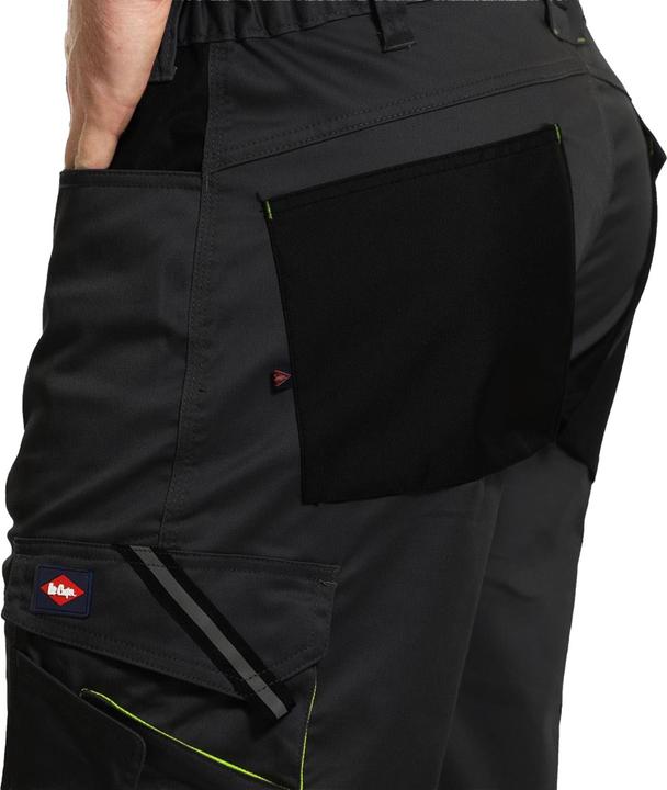 Actual product image Lee Cooper Mens Stretch Reflective Multi Pocket Cargo Shorts (Frequency band 38 (2600 MHz))