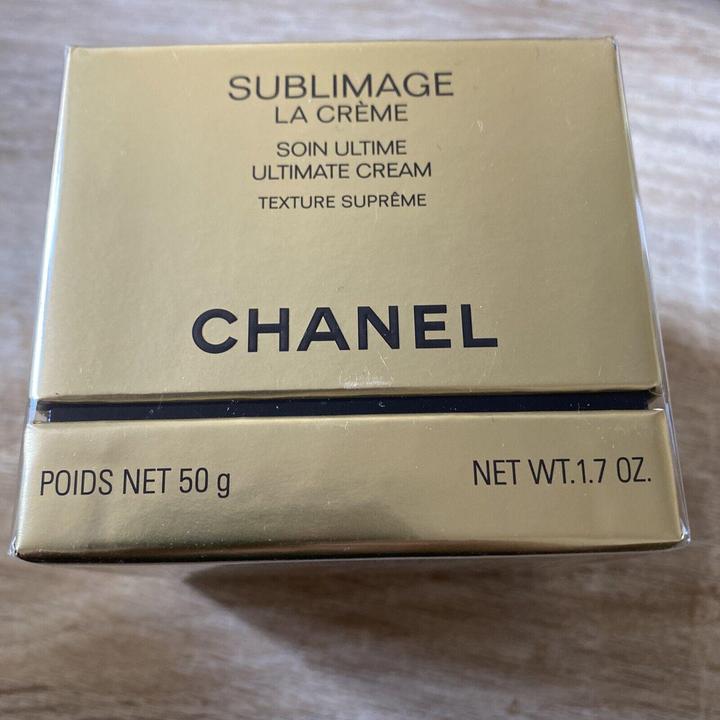 Actual product image Chanel Sublimage La Crème Texture Suprême 50 g (50 ml, 24h cream)