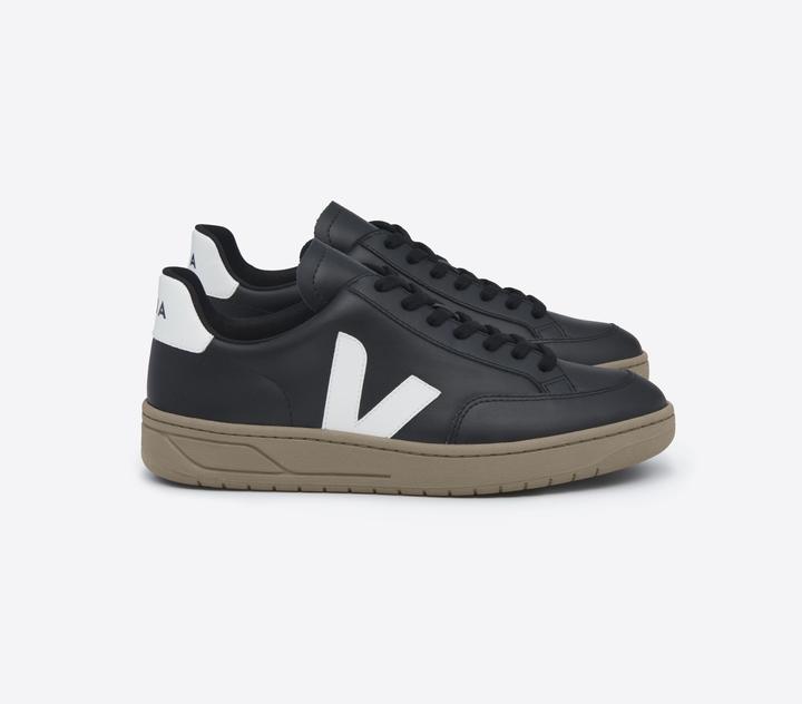 Actual product image Veja V-12