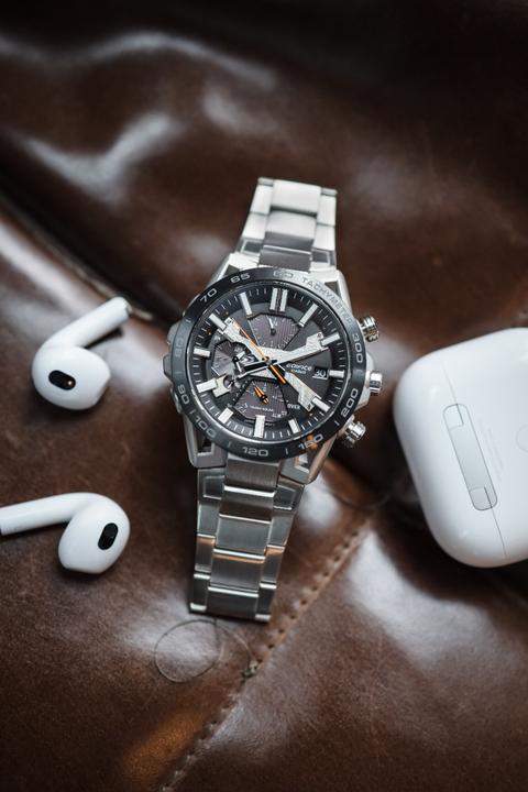 Produktbild Casio Edifice EQB-2000DB-1AER (Analoguhr, Chronograph, 48 mm)