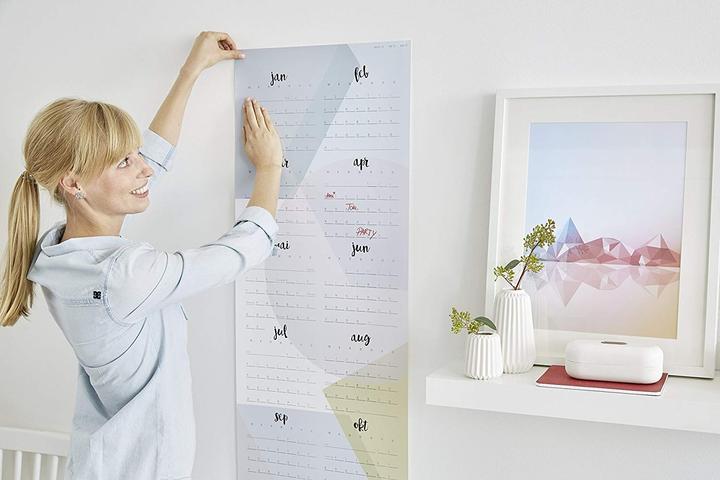 Produktbild tesa TACK doppelseitige Klebebads, transparente Klebestreifen