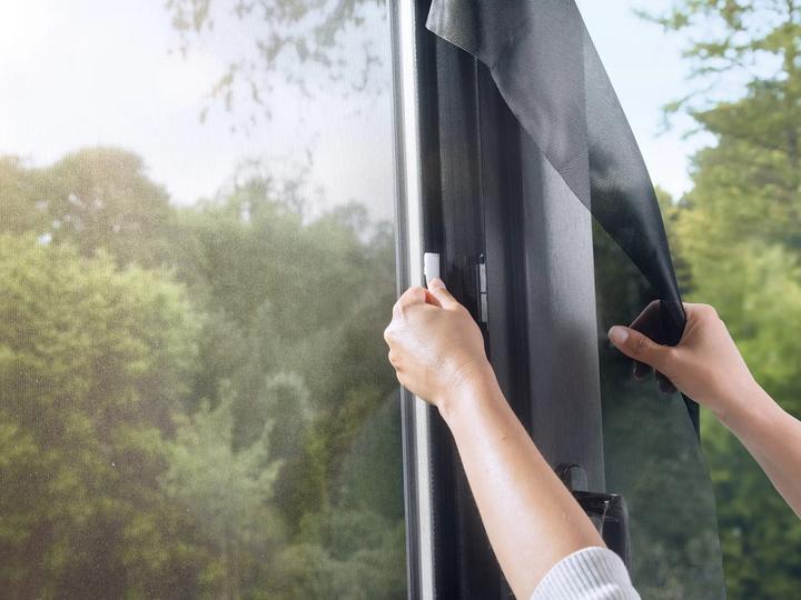 Immagine prodotto tesa Griglia anti-polline, per chi soffre di allergie, richiudibile con nastro velcro autoadesivo (120 x 240 cm)