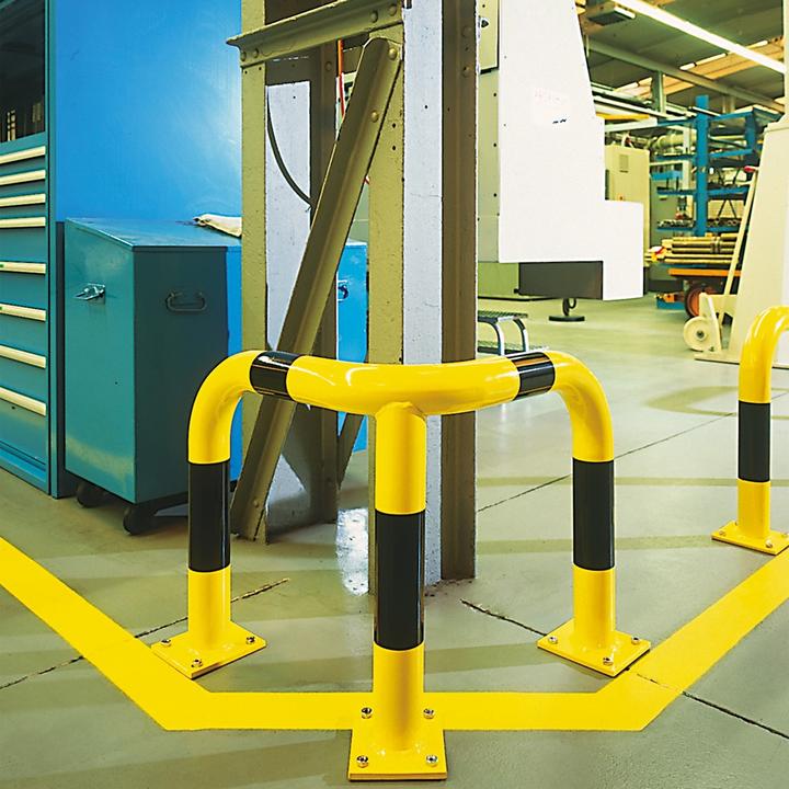 Actual product image Moravia BLACK BULL corner protection bracket Ø 76/3 mm 600 x 600 x 600 mm