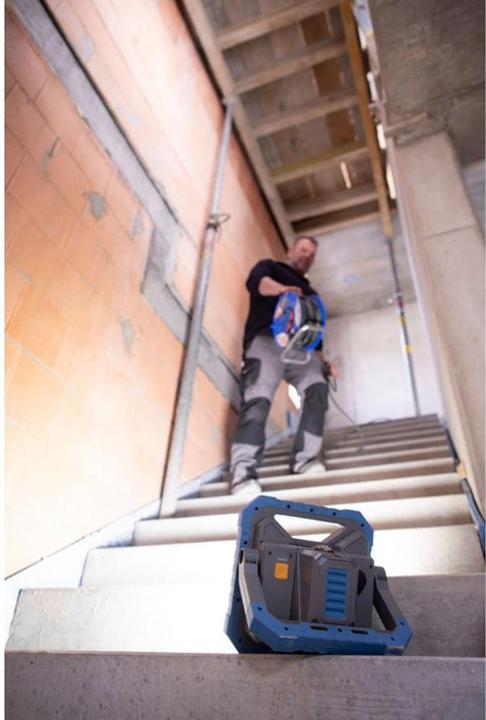 Actual product image Brennenstuhl BS 8050 MH (7900 lm)
