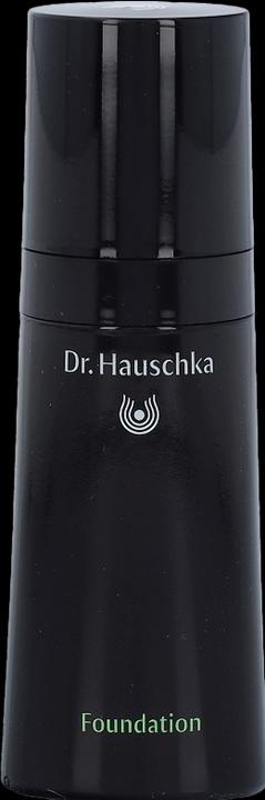 Actual product image Dr. Hauschka Foundation (No. 02 - Almond)