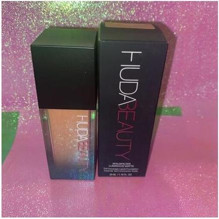 Image du produit Huda Beauty Fond de teint FauxFiltre Luminous Matte Brown Sugar 410G (Sucre brun 410G)