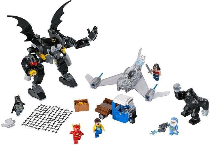 Actual product image LEGO Super Heroes Gorilla Grodd goes Bananas (76026, LEGO DC)