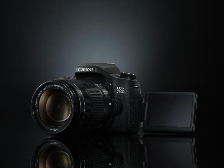 Produktbild Canon EOS 760D Kit (24.20 Mpx, APS-C / DX)