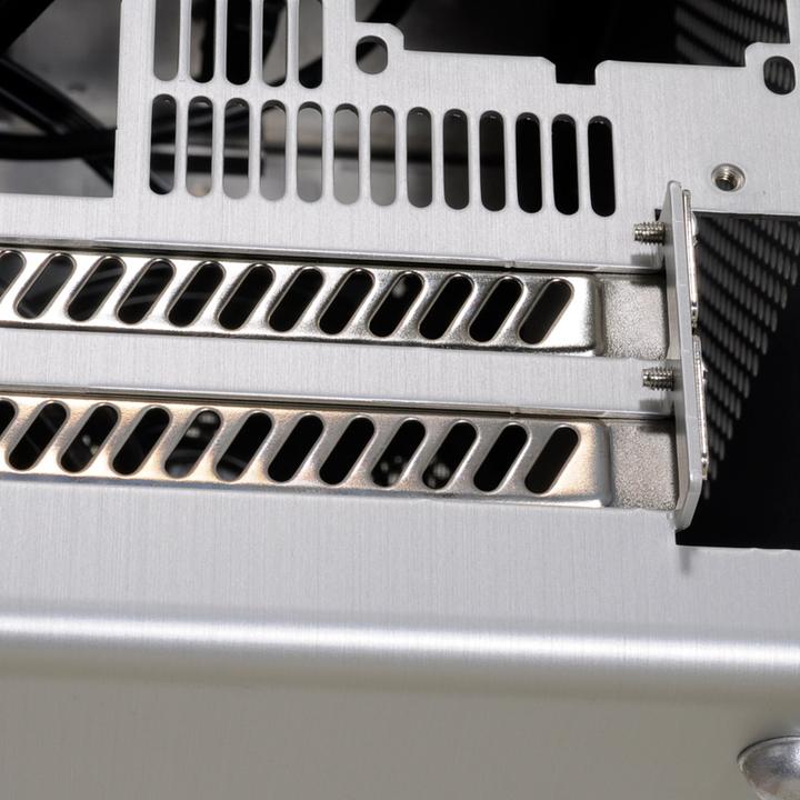 Actual product image Lian-Li Pc-Tu100a (Mini-ITX, Mini-DTX)