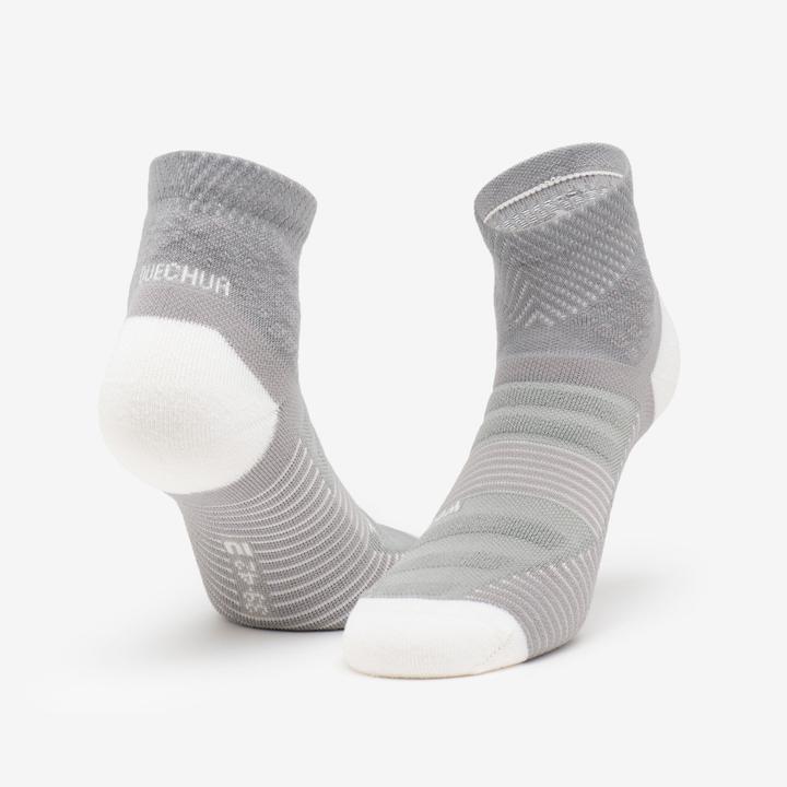 Actual product image Quechua Wandersocken halbhoch 2 Paar - Hike 900 grau (47, 50)