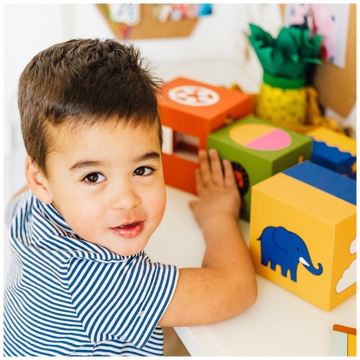 Actual product image Smart Games Peek A Zoo (English, German, Italian, French)