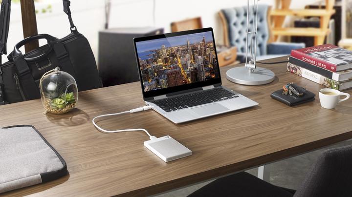 Produktbild Seagate Backup Plus Ultra Touch (2 TB)