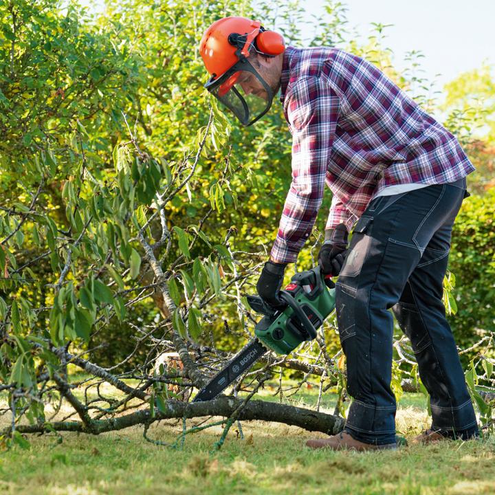 Actual product image Bosch Home & Garden AdvancedChain 36V-35-40 (Battery chain saw)