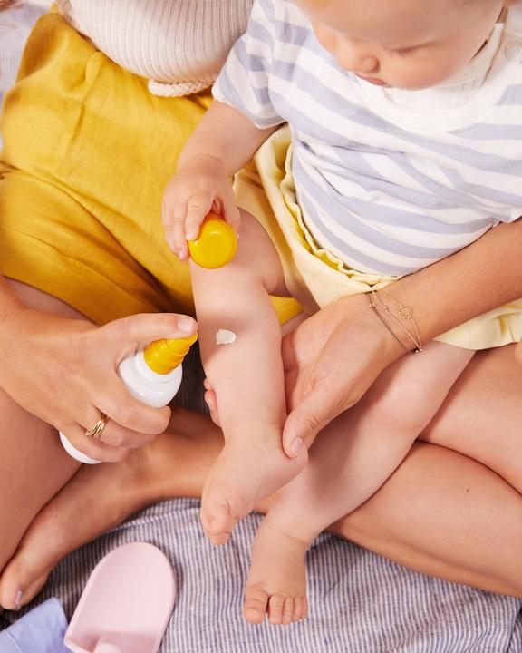 Actual product image NIVEA Mixpack Kids Sensitive Spray SPF50 400ml +After Sun Spray (Sun spray, SPF 50, 400 ml, 458 g)