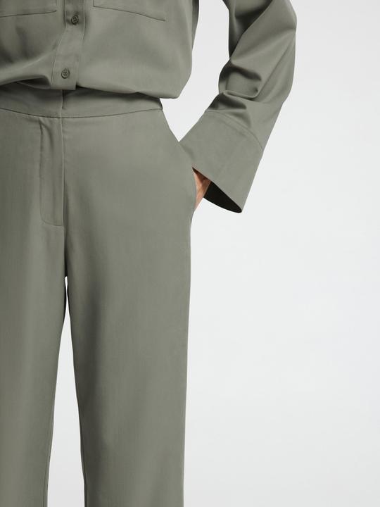 Actual product image Selected Femme Tailored jogging trousers (40)