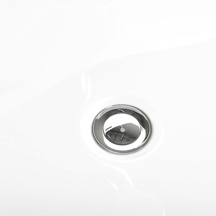 Actual product image Beliani Bathtub freestanding white with tap oval 170 x 80 cm ROTSO (286 l, 80 cm, 170 cm)