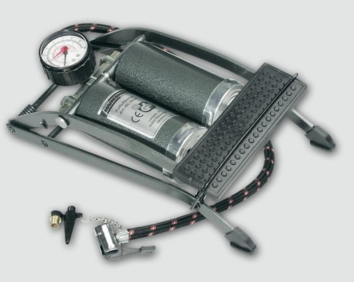 Mannesmann Double-cylinder foot-operated air pump